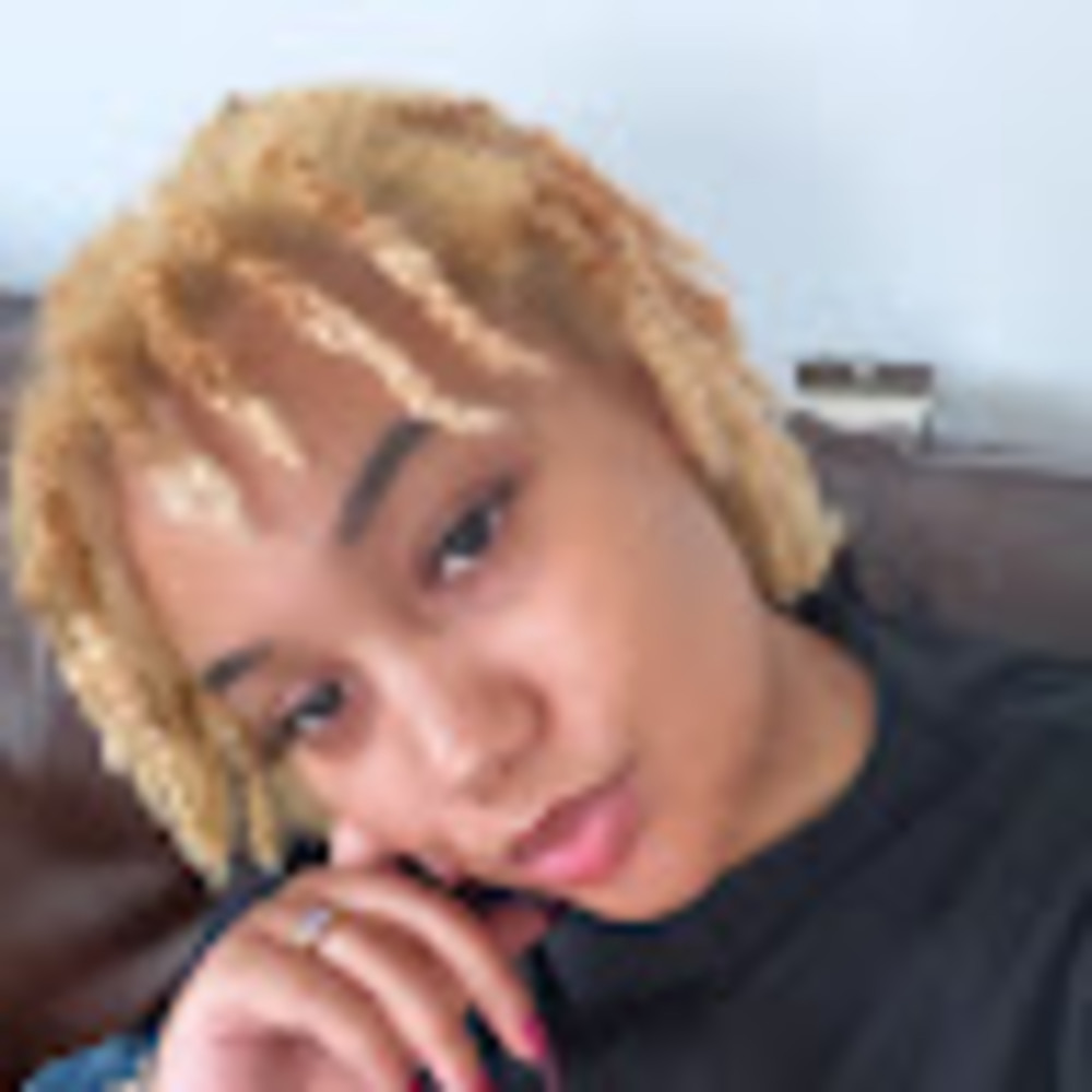 Meet your Posher, Destiney